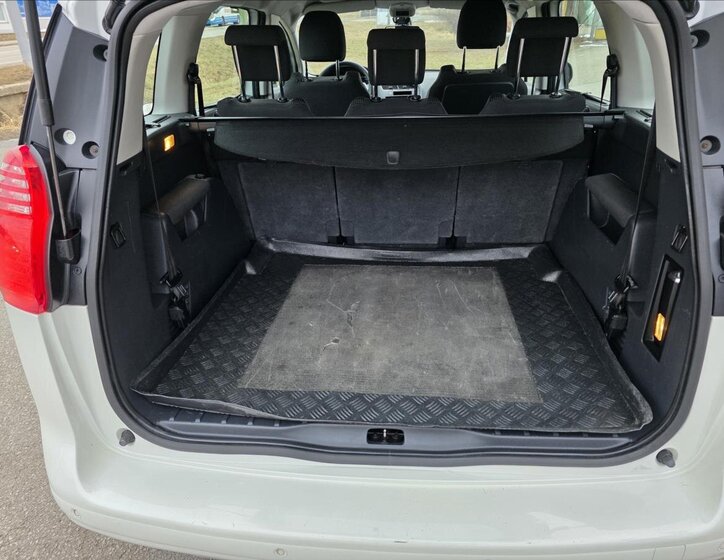 Peugeot 5008 Kombi 1,6 l 84 kw