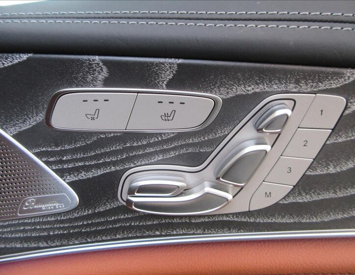 Mercedes-Benz CLS Sedan / Limuzína 3,0 l 270 kw