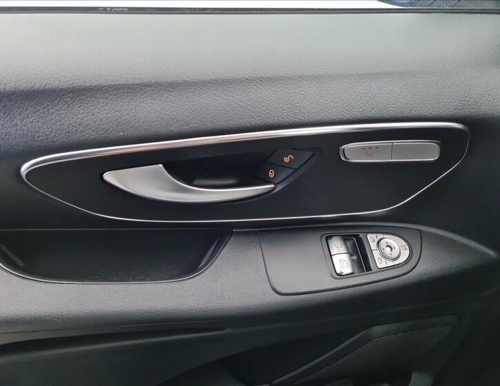 Mercedes-Benz Vito MPV 2,0 l 174 kw