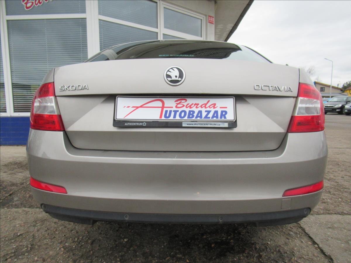 Škoda Octavia Sedan / Limuzína 1,6 l 81 kw