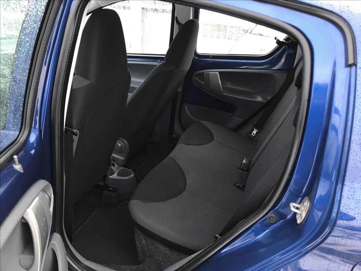 Toyota Aygo Hatchback 998,0 50 kw