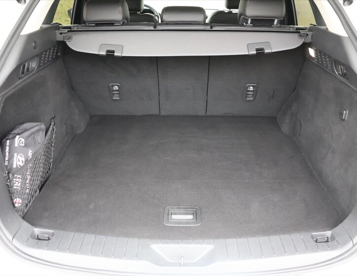 Mazda CX-60 SUV / Terénní 3,3 l 187 kw