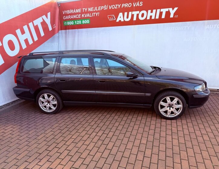 Volvo V70 Kombi 2,4 l 120 kw