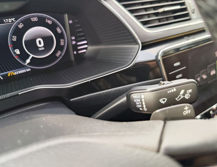 Škoda Superb Sedan / Limuzína 2,0 l 110 kw