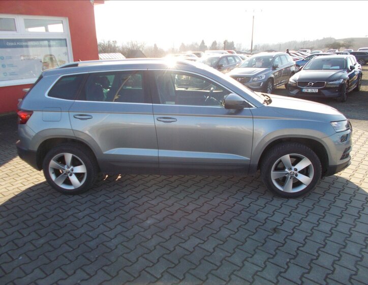 Škoda Karoq SUV 2,0 l 110 kw