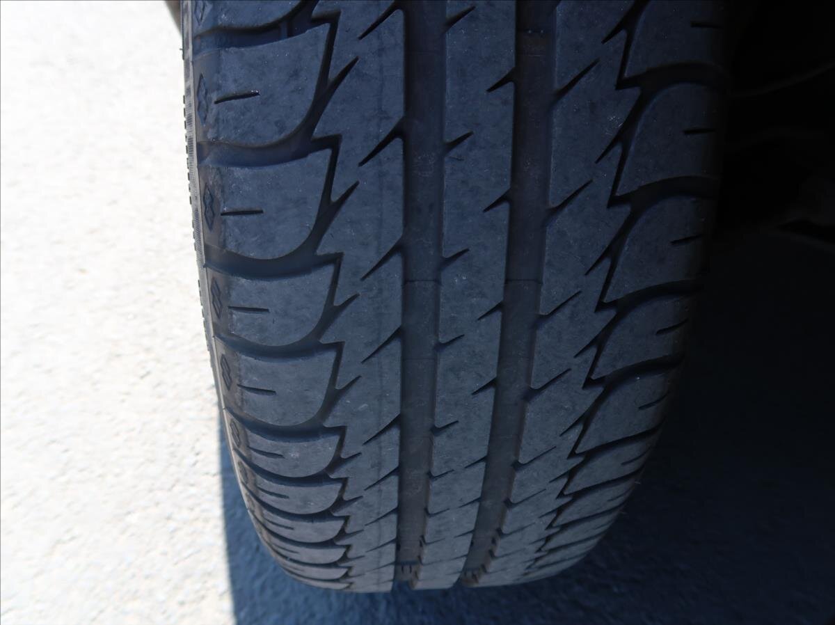 Renault Fluence Sedan / Limuzína 1,6 l 81 kw