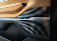 Jeep Grand Wagoneer 21