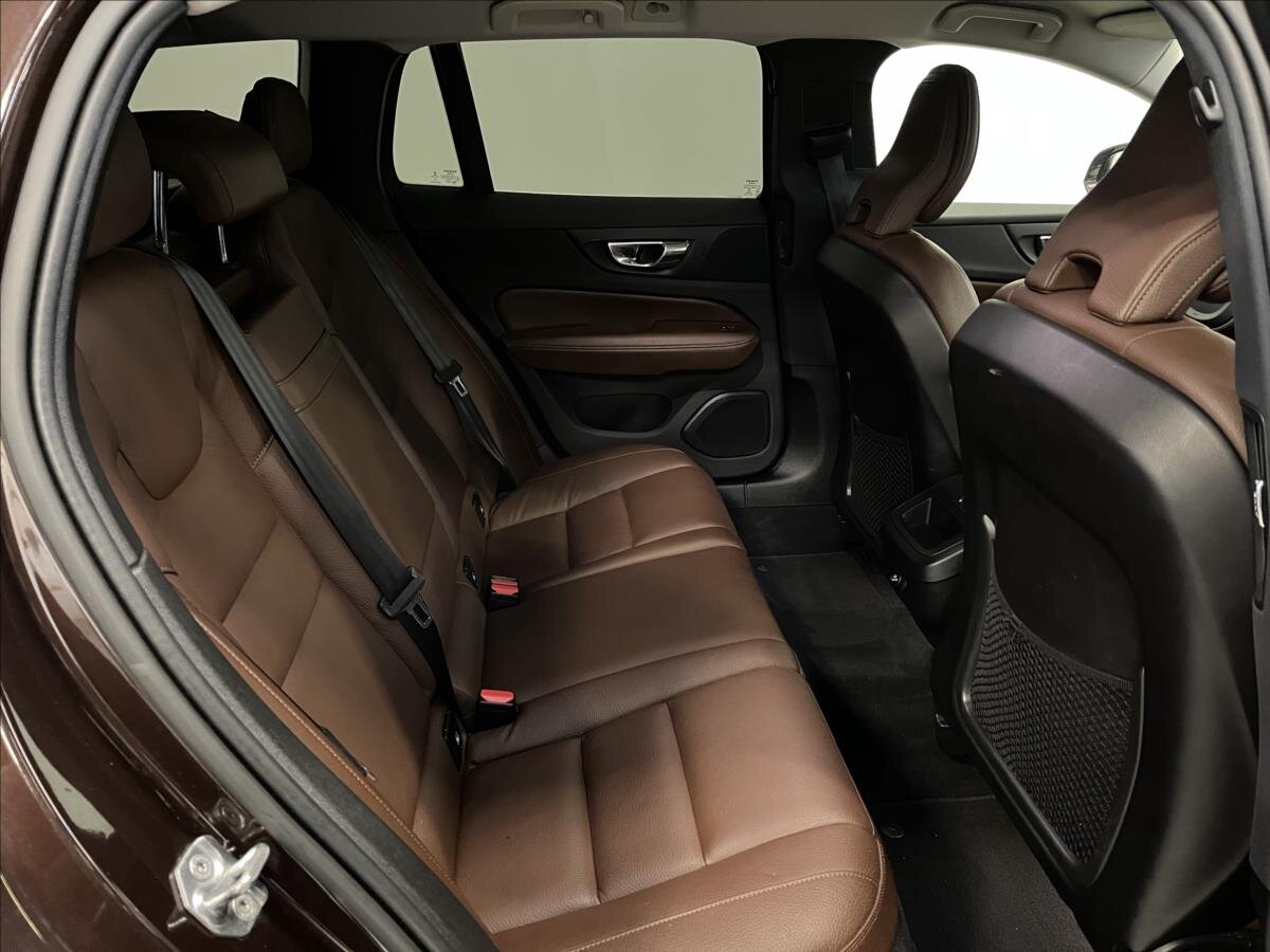 Volvo V60 Kombi 2,0 l 184 kw