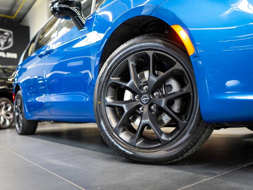 Chrysler Pacifica MPV 3,6 l 221 kw