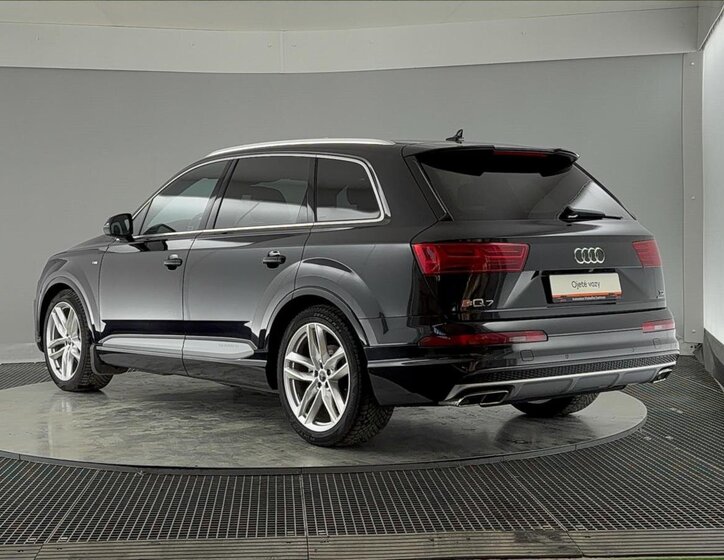 Audi Q7 SUV / Terénní 3,0 l 200 kw