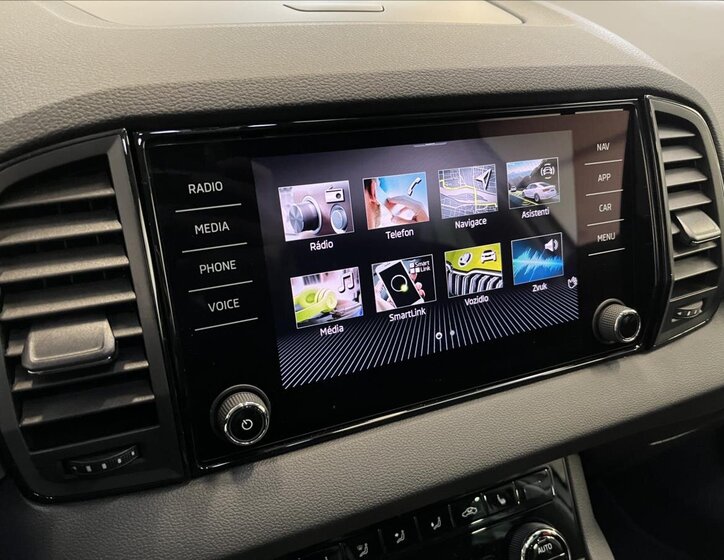 Škoda Karoq SUV / Terénní 1,5 l 110 kw