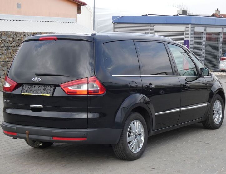 Ford Galaxy 11