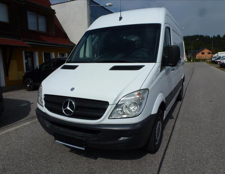 Mercedes-Benz Sprinter 3