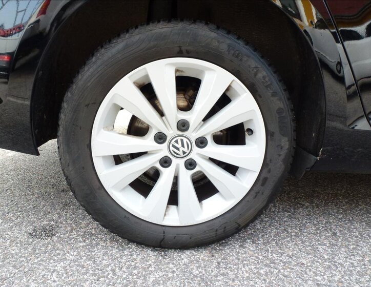 Volkswagen Golf Kombi 1,6 l 81 kw