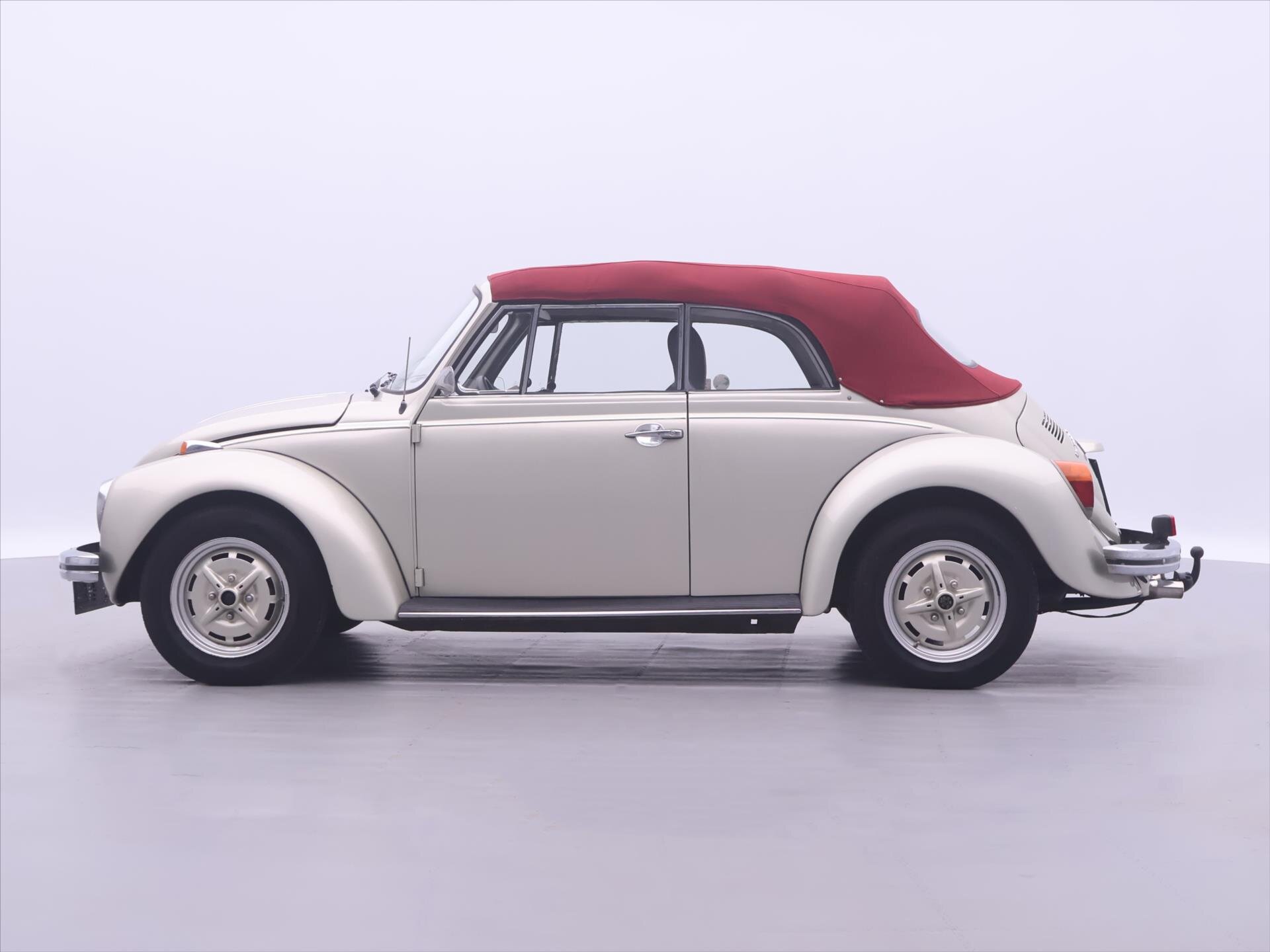 Volkswagen Beetle Kabriolet 1,3 l 32 kw
