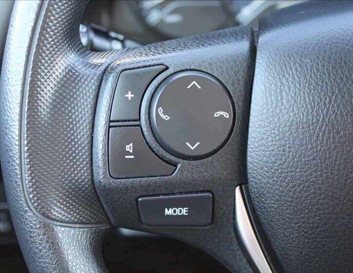 Toyota Corolla Sedan 1,6 l 97 kw