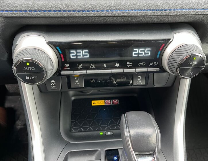 Toyota RAV4 SUV 2,5 l 131 kw