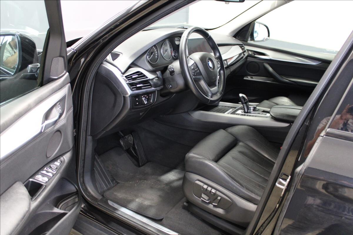 BMW X5 SUV / Terénní 3,0 l 190 kw