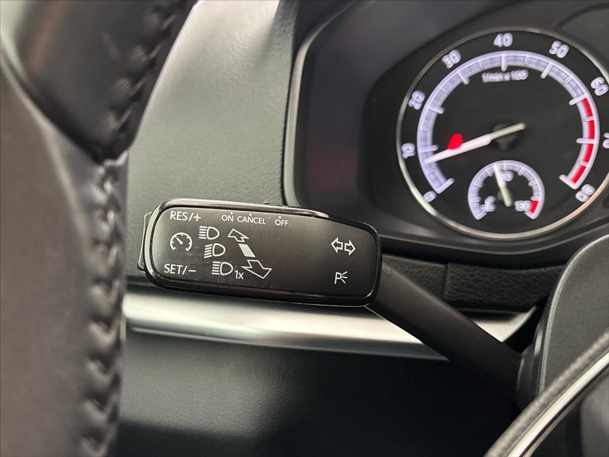 Škoda Karoq SUV / Terénní 1,5 l 110 kw