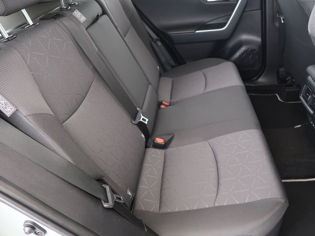 Toyota RAV4 SUV 2,5 l 131 kw