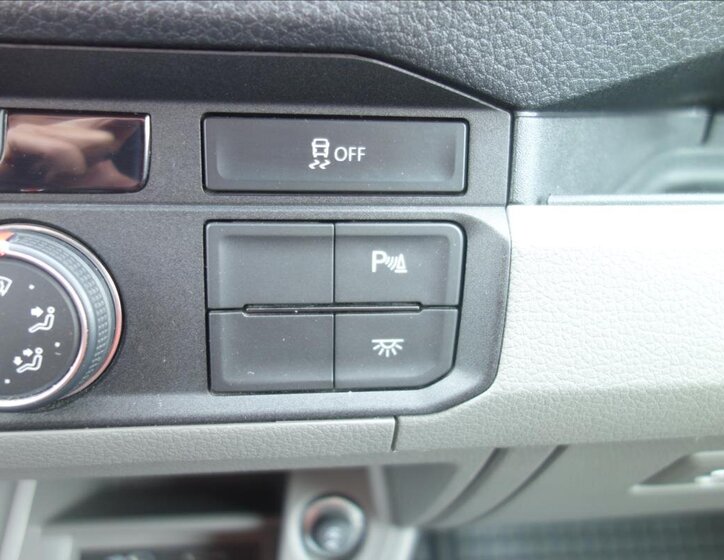 Volkswagen Crafter Skříň 2,0 l 103 kw