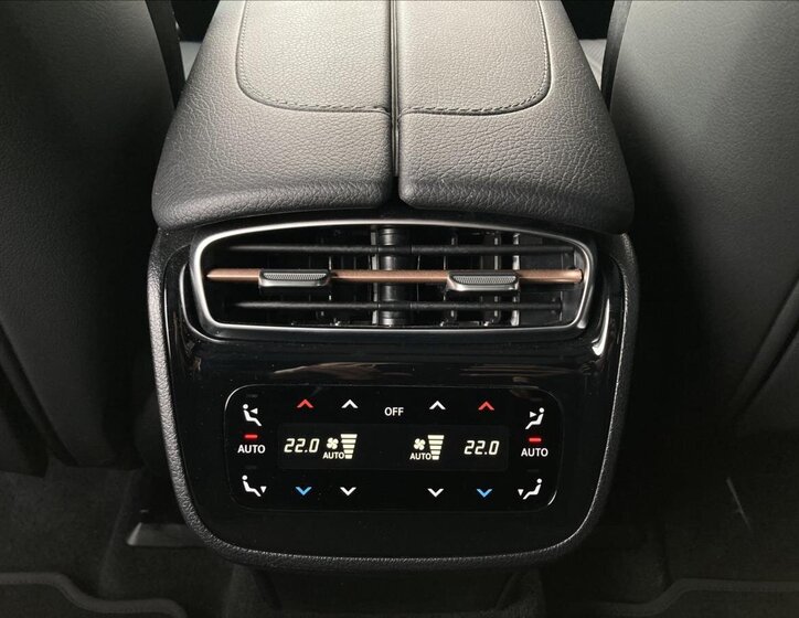Mercedes-Benz EQE SUV / Terénní 0,0 300 kw
