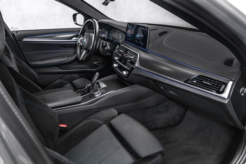 BMW Řada 5 Sedan / Limuzína 2,0 l 140 kw