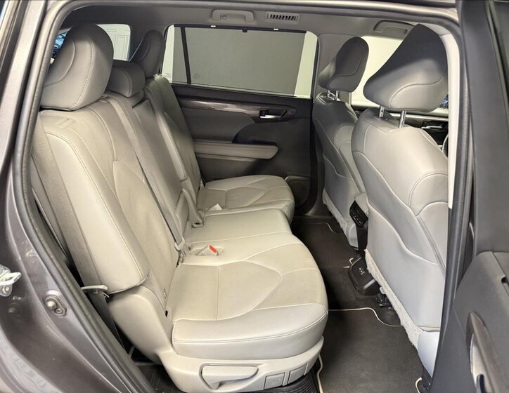 Toyota Highlander SUV 2,5 l 140 kw