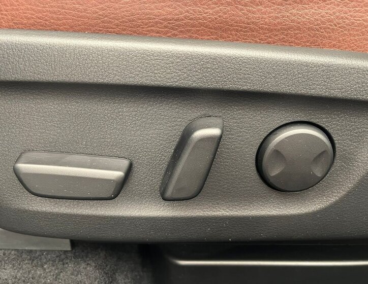 Mazda MX-30 SUV / Terénní 0,0 107 kw