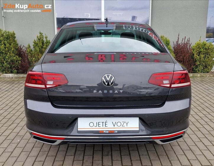 Volkswagen Passat Sedan / Limuzína 2,0 l 147 kw