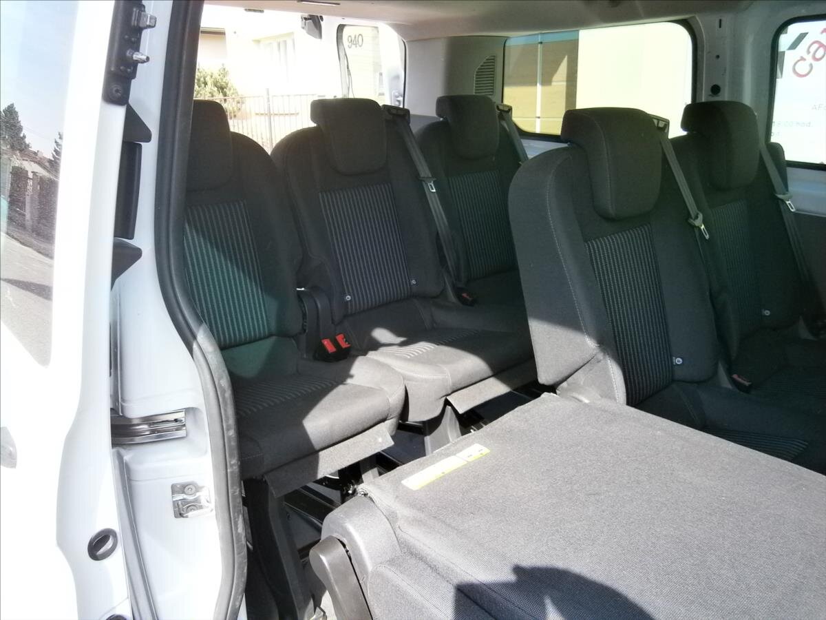 Ford Transit Custom Kombi 2,2 l 114 kw