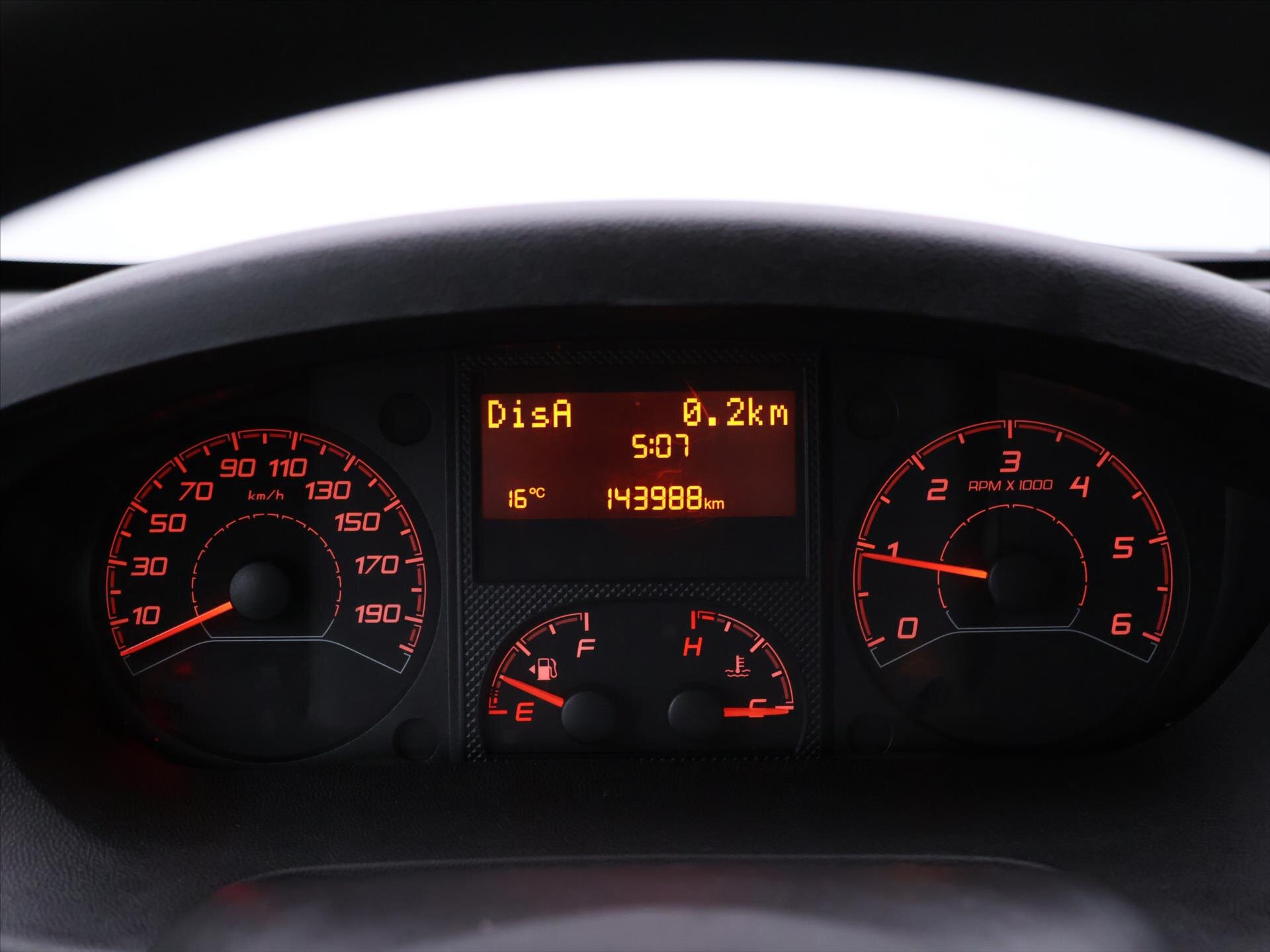 Peugeot Boxer Valník 2,0 l 96 kw