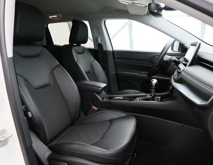 Jeep Compass SUV / Terénní 1,6 l 96 kw