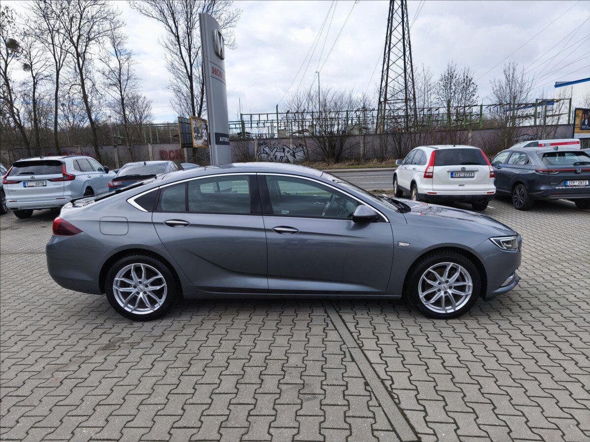 Opel Insignia Hatchback 2,0 l 125 kw