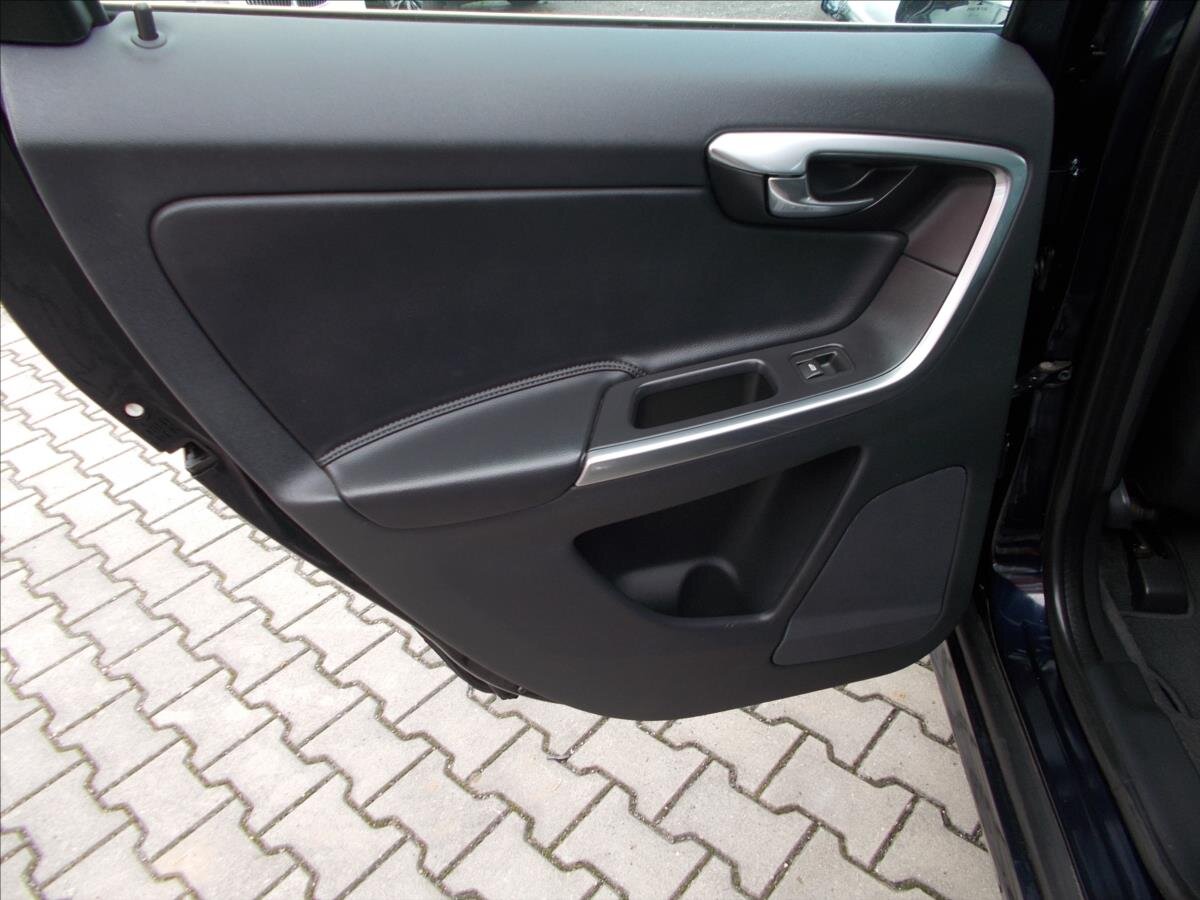 Volvo XC60 SUV 2,0 l 110 kw