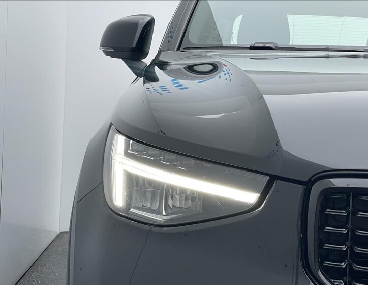 Volvo XC40 SUV 2,0 l 145 kw