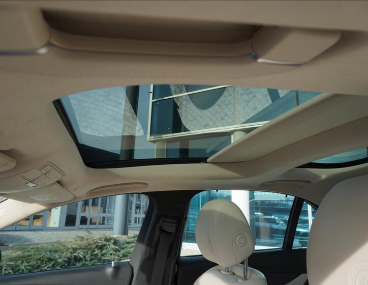 Mercedes-Benz Třídy E Sedan 4,0 l 450 kw