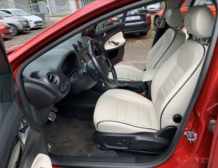 Ford Mondeo Kombi 2,0 l 120 kw