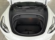 Tesla Model 3 Sedan / Limuzína 0,0 377 kw