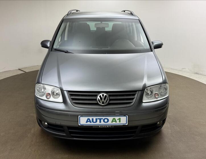 Volkswagen Touran 2