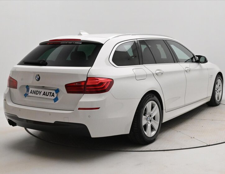 BMW Řada 5 Kombi 3,0 l 190 kw