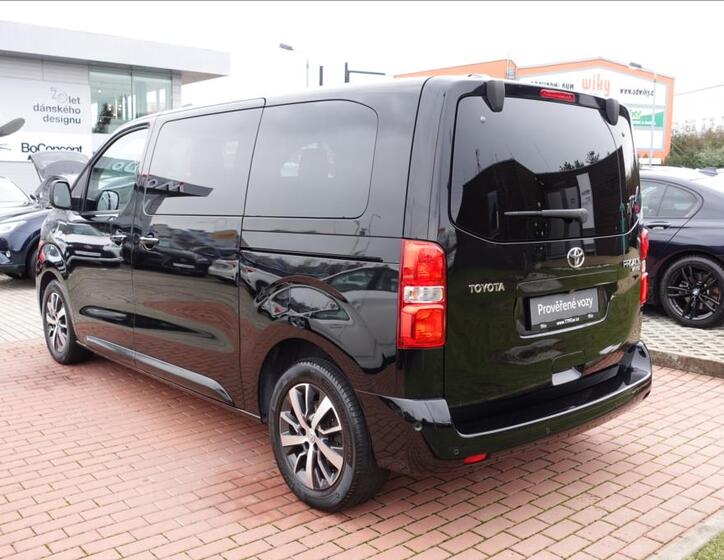 Toyota ProAce Verso 6