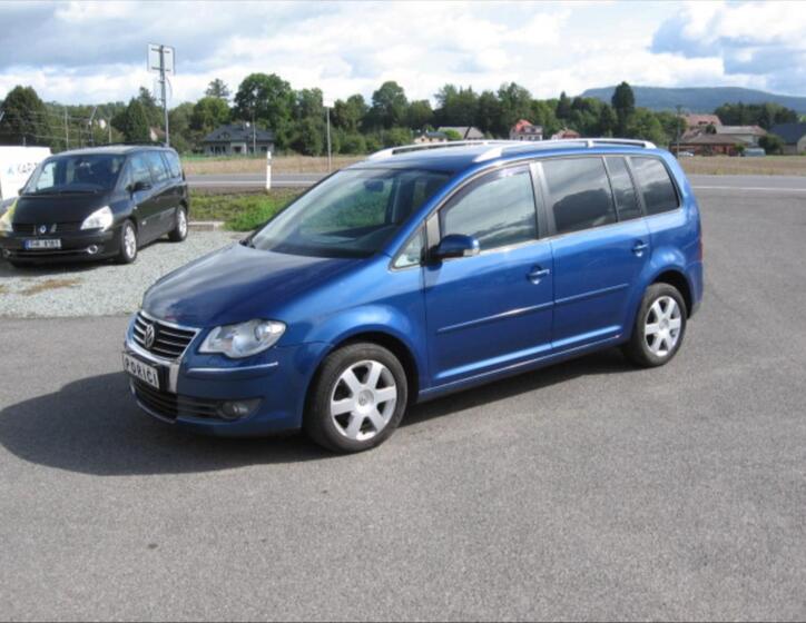 Volkswagen Touran 2