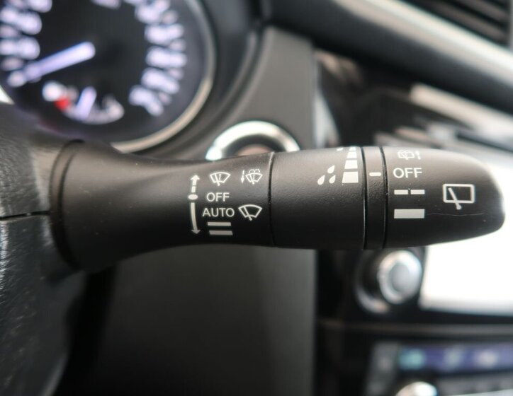 Nissan Qashqai SUV / Terénní 1,5 l 81 kw