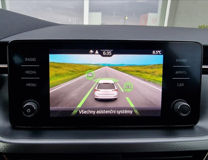 Škoda Scala Hatchback 999,0 81 kw