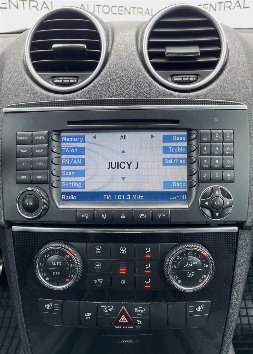 Mercedes-Benz Třídy M SUV / Terénní 3,5 l 200 kw