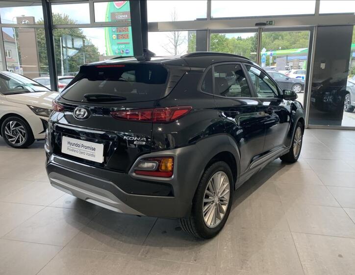 Hyundai Kona 5