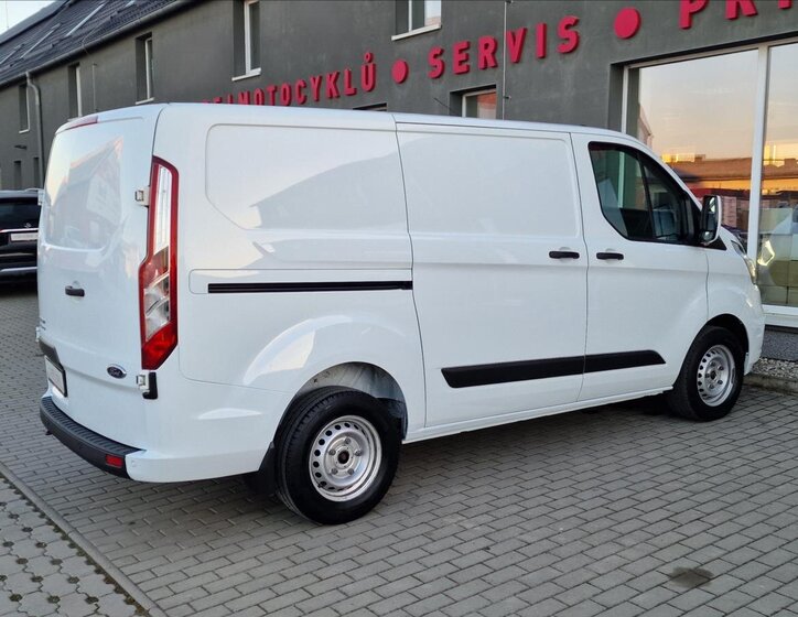Ford Transit Custom Skříň 2,0 l 77 kw