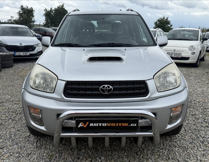Toyota RAV4 2