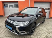 Mitsubishi Outlander 1